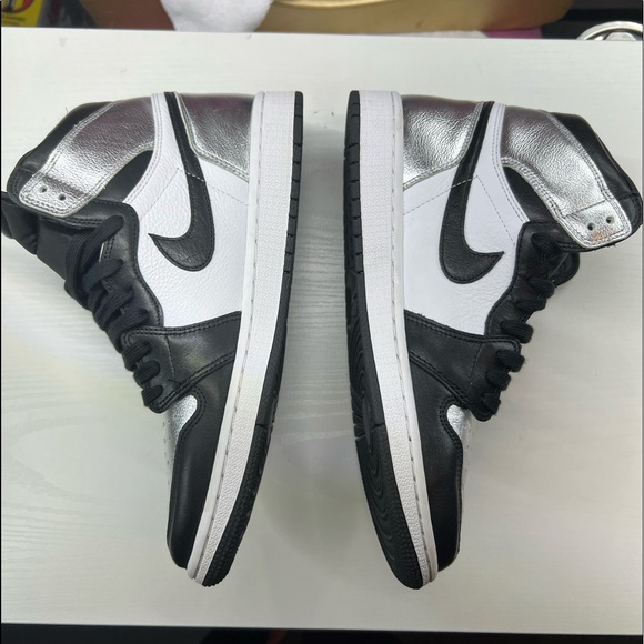 aj1 silver toes
